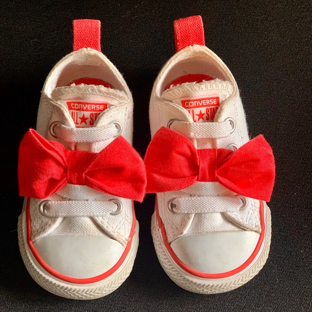 Cutest Converse EVER! Baby girl size 4.